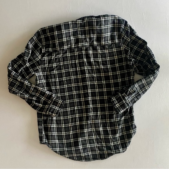 Universal Thread, Black and White Relaxed Fit Flannel Size Small - Picture 2 of 5